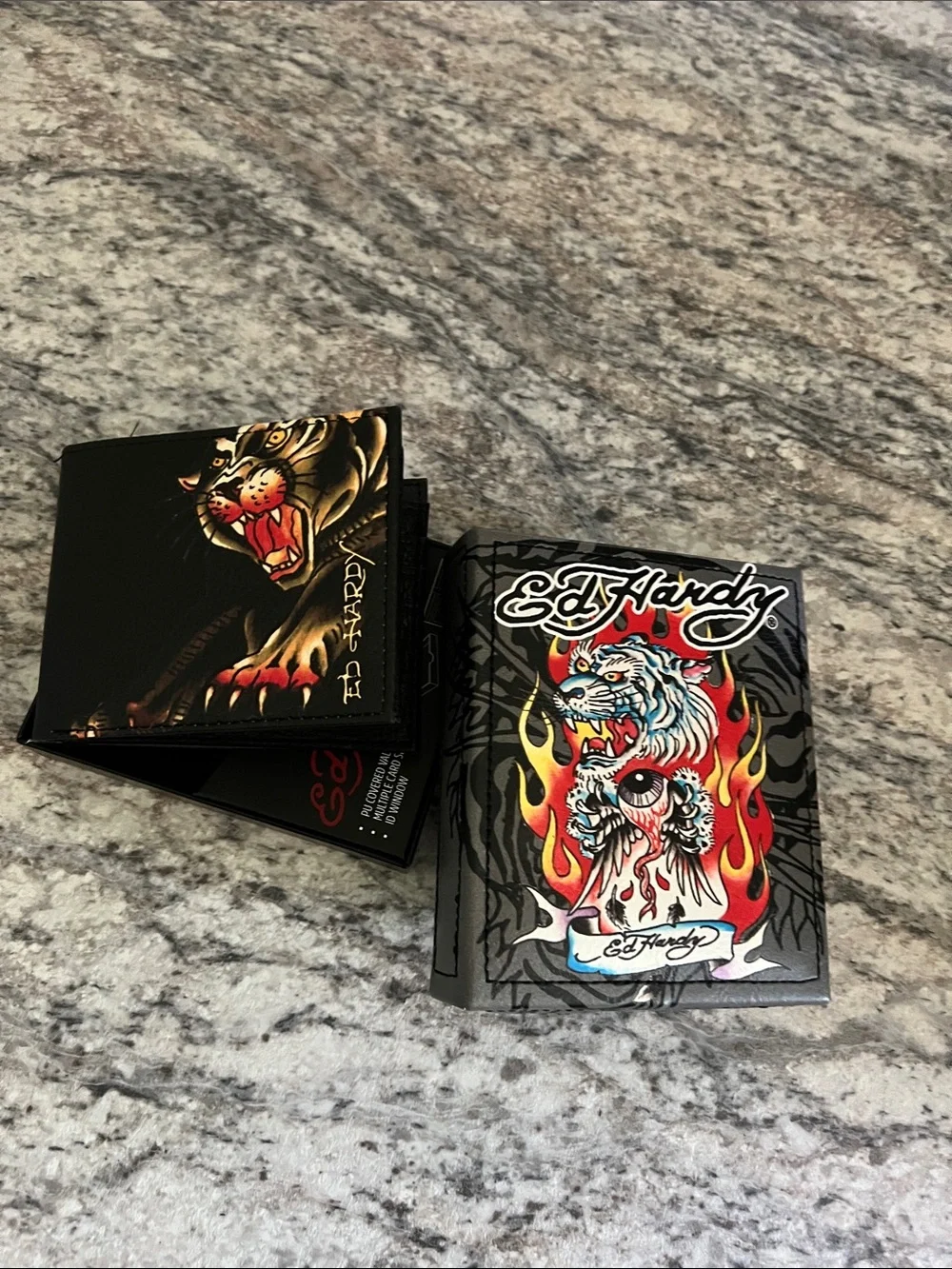 Ed Hardy Men’s Black Wallet with Red and Yellow Tiger Graphic with Gift Box NWT
